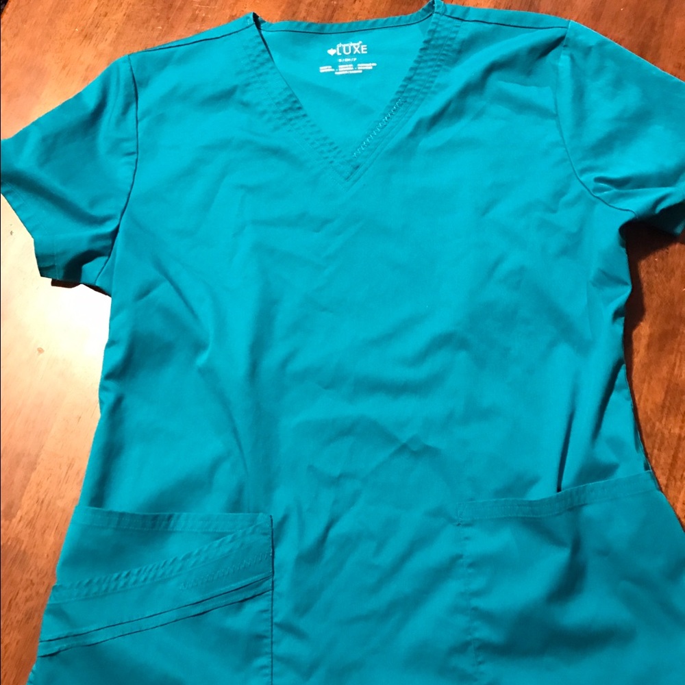 Scrub top
