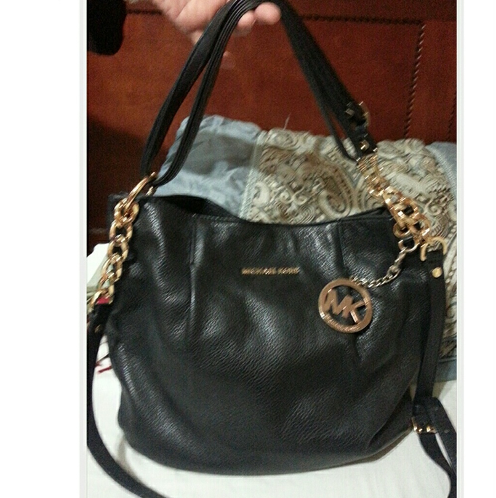 AUTHENTIC MICHAEL KORS HANDBAG