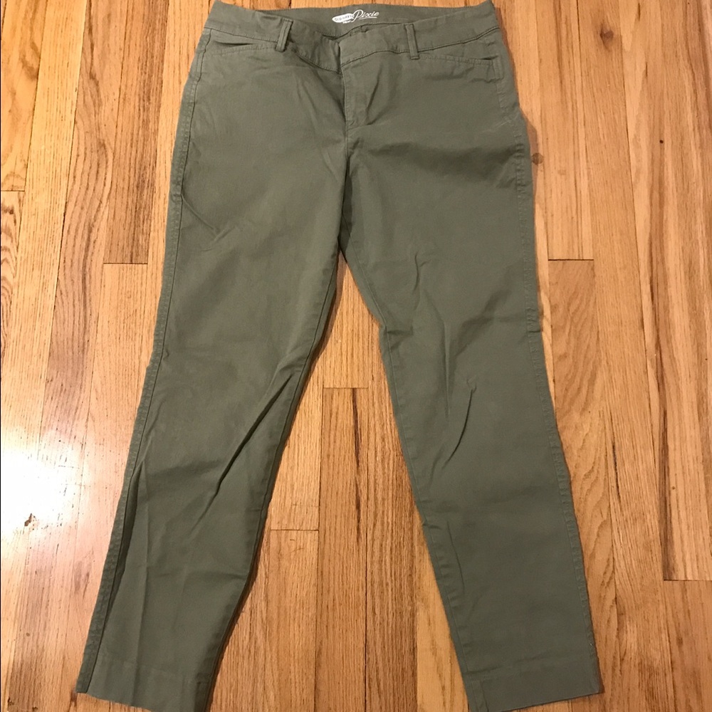 Old Navy pixie army green cargo pants