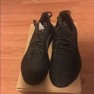 Yeezy Boost 350 Pirate Black 2016