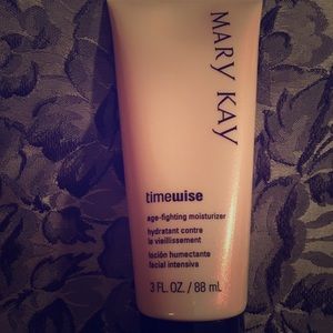Mary Kay time wise age-defying moisturizer