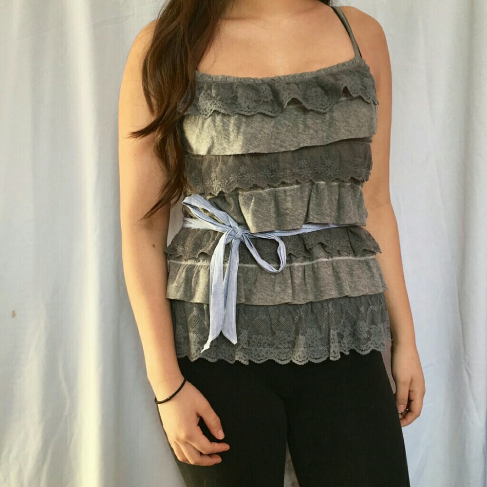 Gilly Hicks gray tank top