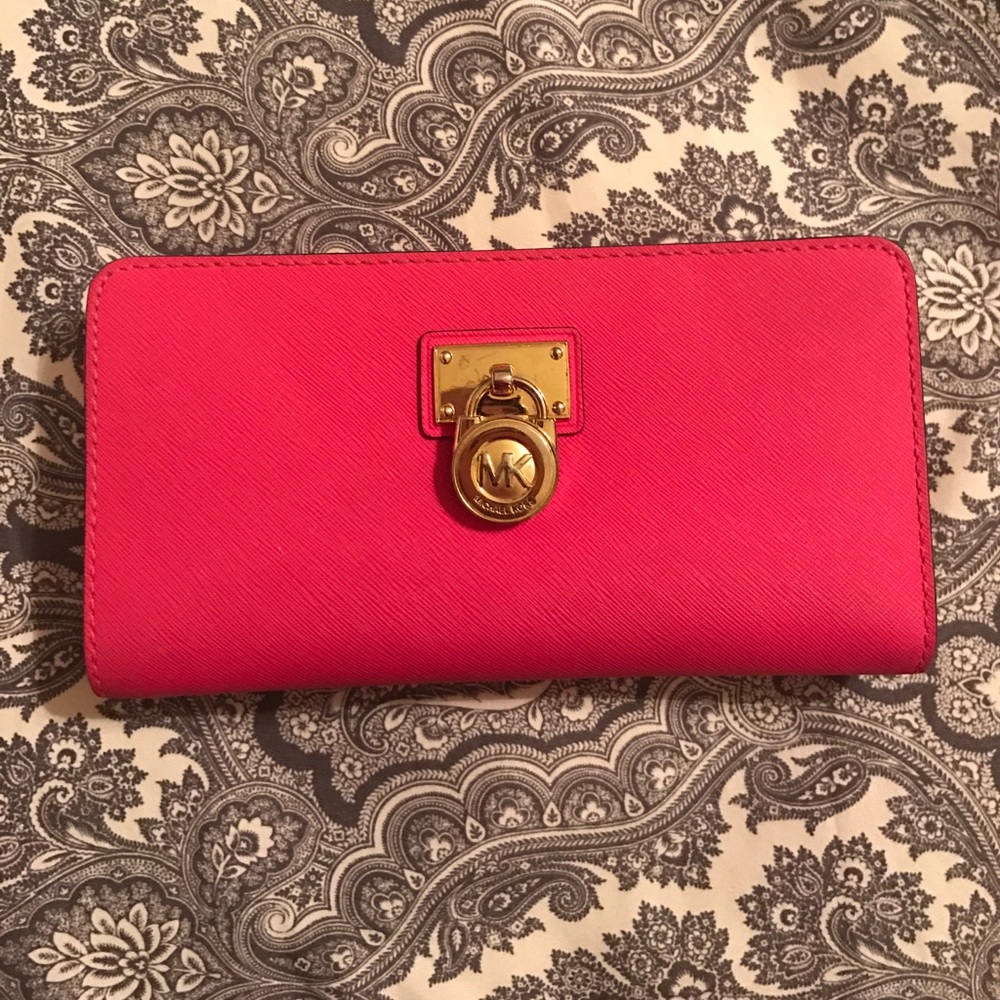 Hot pink Michael Kors wallet