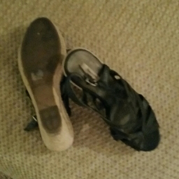 Shoes - Picture 3 of 3