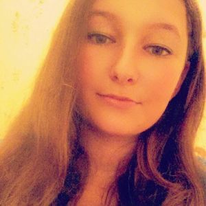 Meet your Posher, Alicia