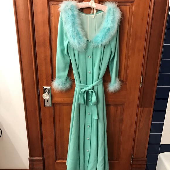 Vintage Dresses & Skirts - Insane floor length vintage evening coat!!!!!!!!!!
