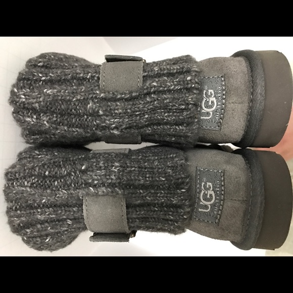 Gray UGG Australia. Brand new - 100% authentic - Picture 2 of 4