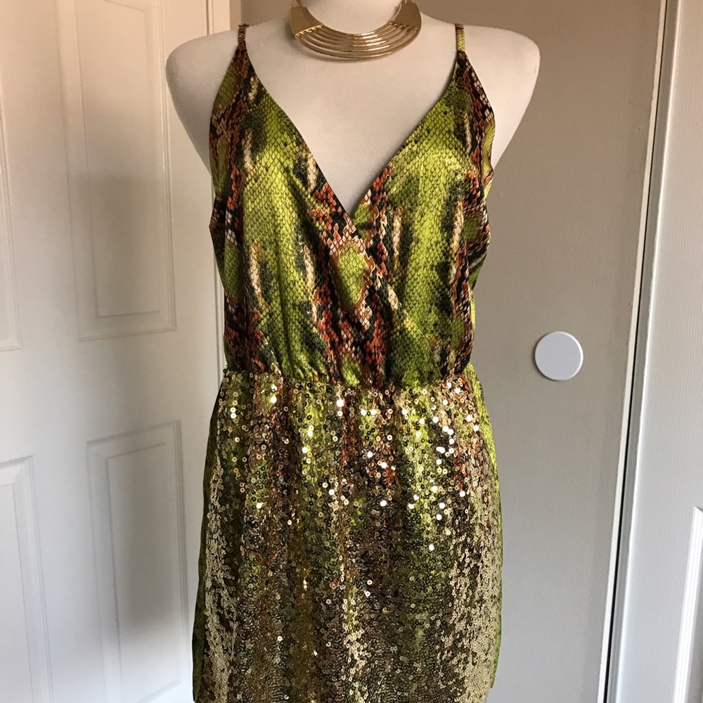 Chloe Oliver Sequin Cocktail Dress M