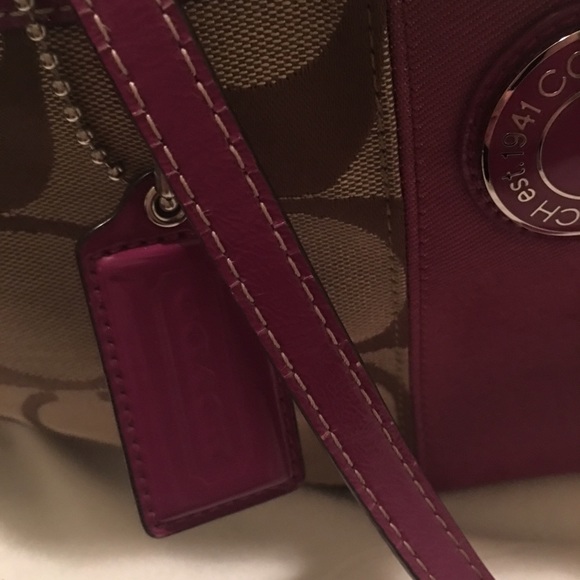 ❌SOLD❌ Coach® signature tan with pink stripe bag - Picture 3 of 6