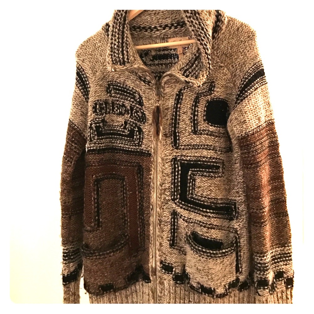 Wilfred Free by Aritzia cozy Italian wool sweater