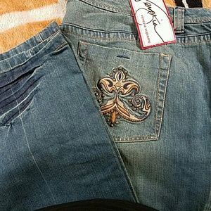 Lake bryant Blue jeans with detailed pockets