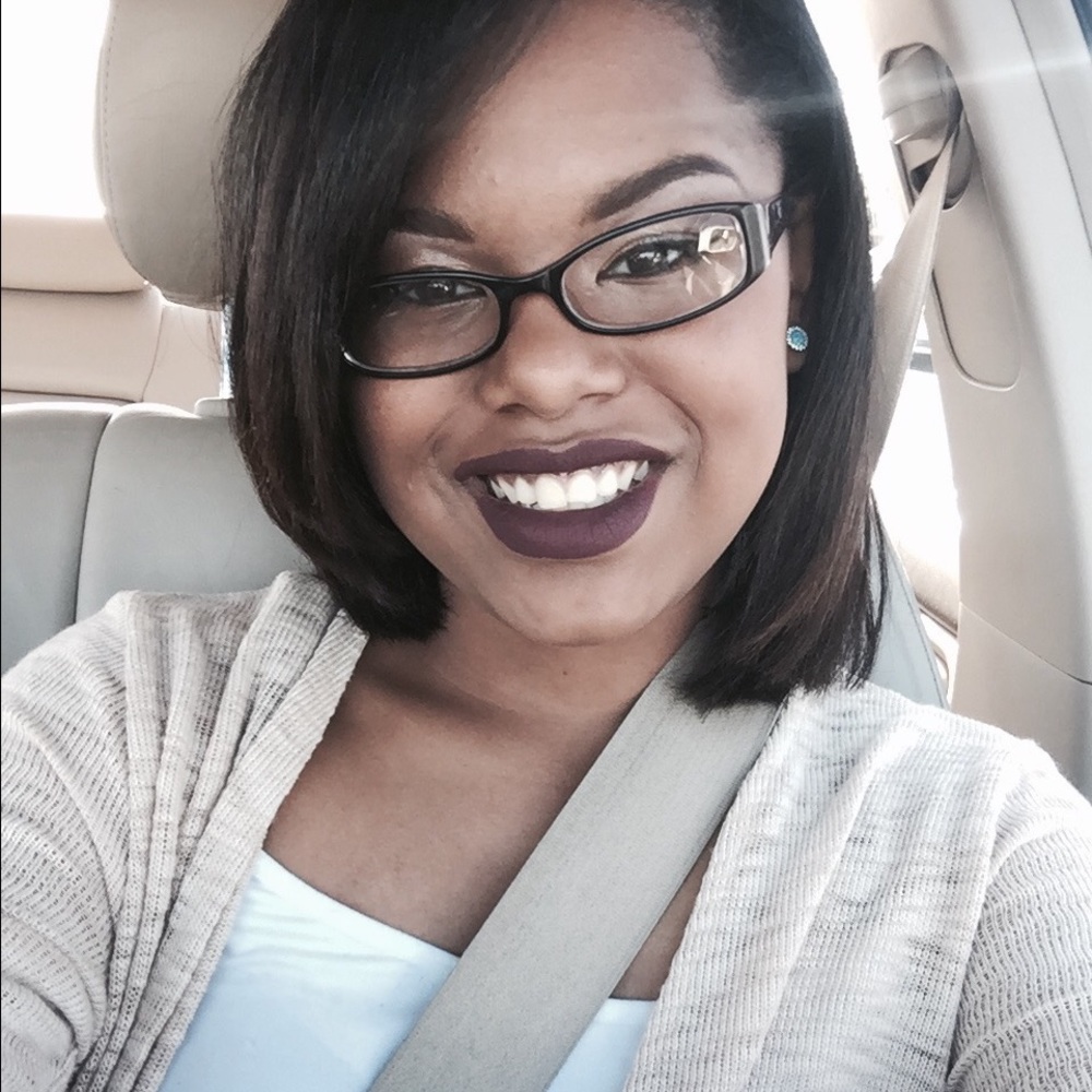 Meet your Posher, Tavia