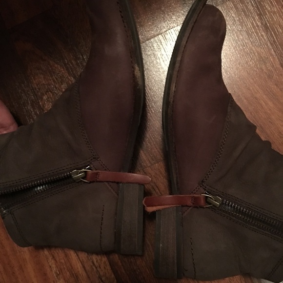 CAT women's boot size 7 - Picture 2 of 4