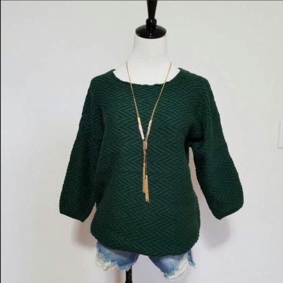 💚New Arrival💚Hunter Green Sweater. - Picture 2 of 5