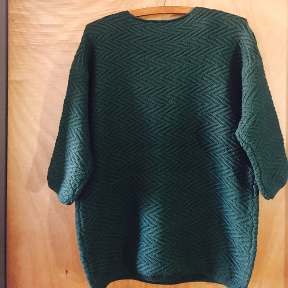 💚New Arrival💚Hunter Green Sweater. - Picture 5 of 5