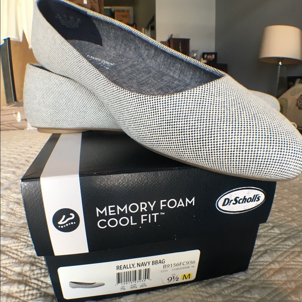 NWT Size 9.5 black & white ballet flats