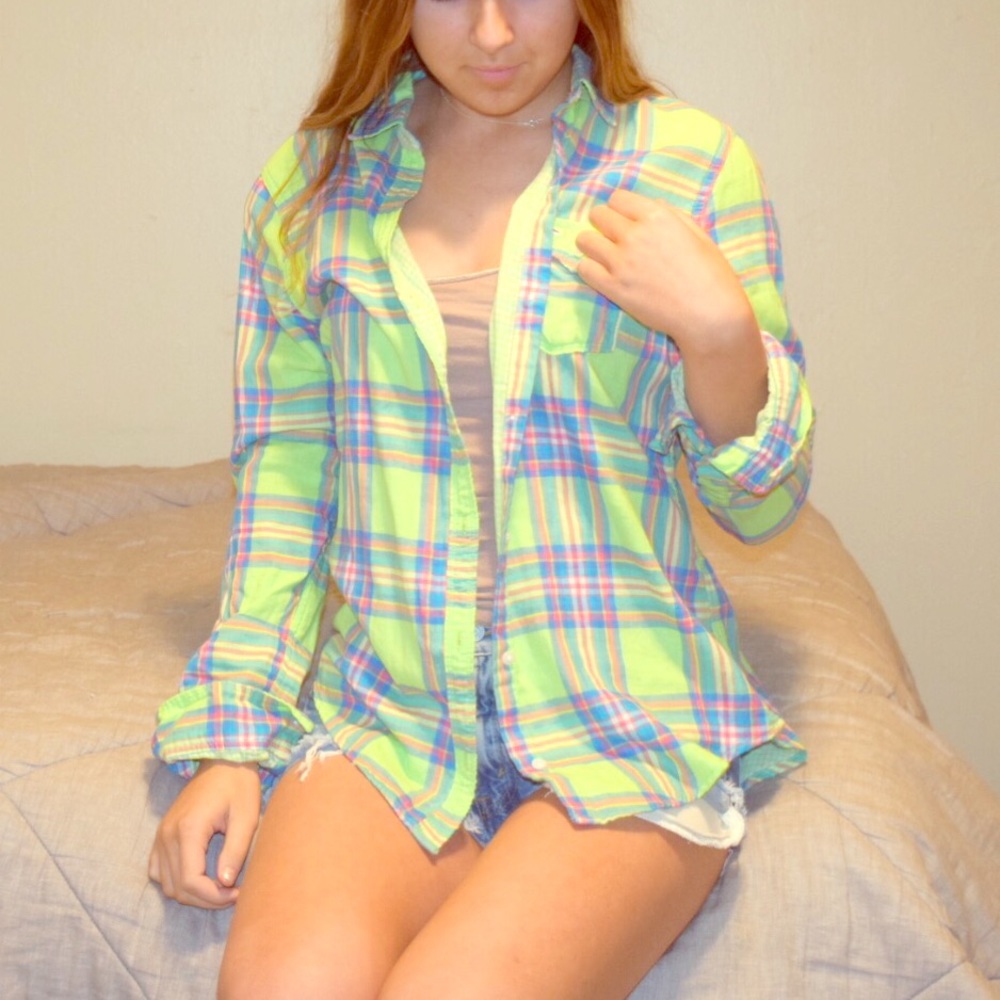 Green pink and blue plaid flannel!!