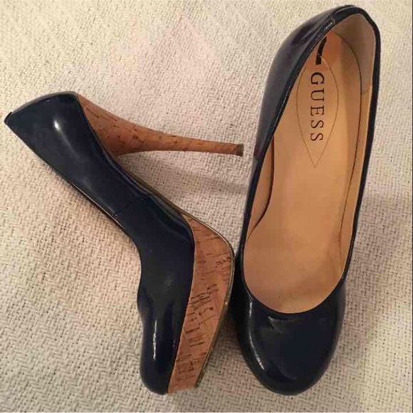 Guess Blue Navy Heels Size 7 - Picture 2 of 3