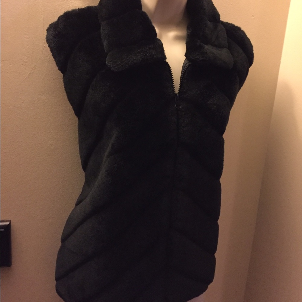 Furry Vest, Lg