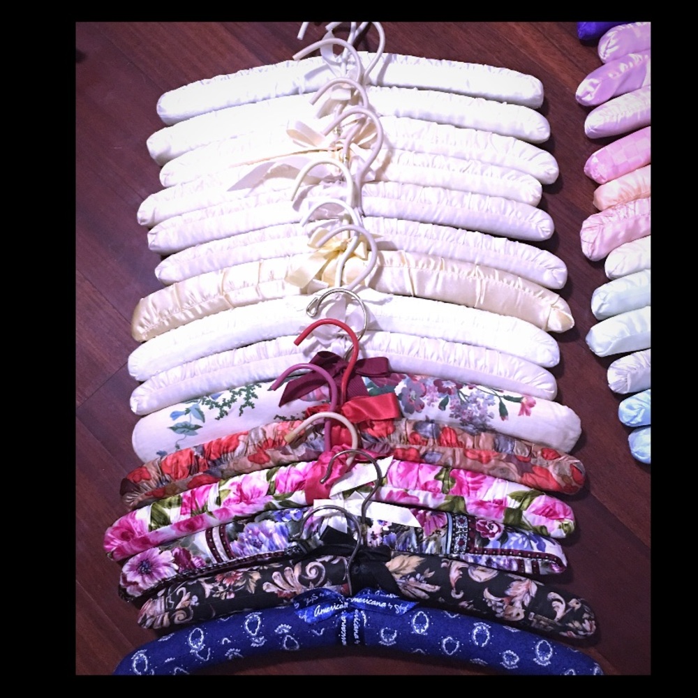 🛍 30 Padded Hangers