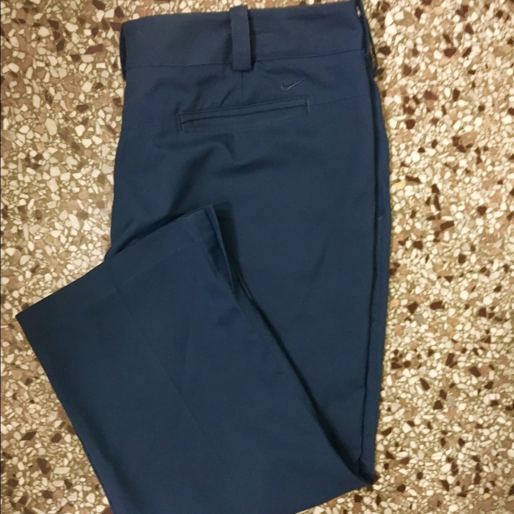 Nike Ladies Dri-Fit Tech crop golf pants -Sz 14