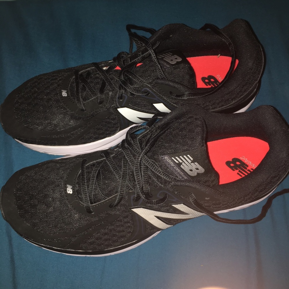Mens New Balance running sneakers
