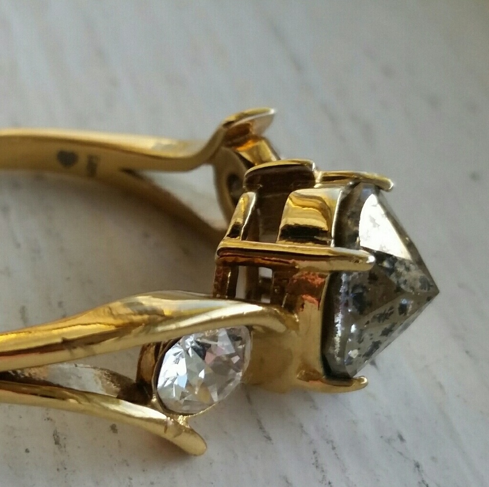 * SOLD *  Unique Swarovski Crystal Ring, size 7.75