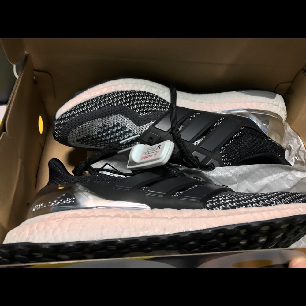 ADIDAS ULTRA BOOST LTD OLYMPIC MEDAL PACK "SILVER"