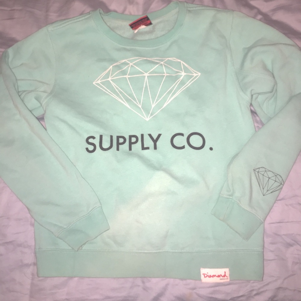 crew neck