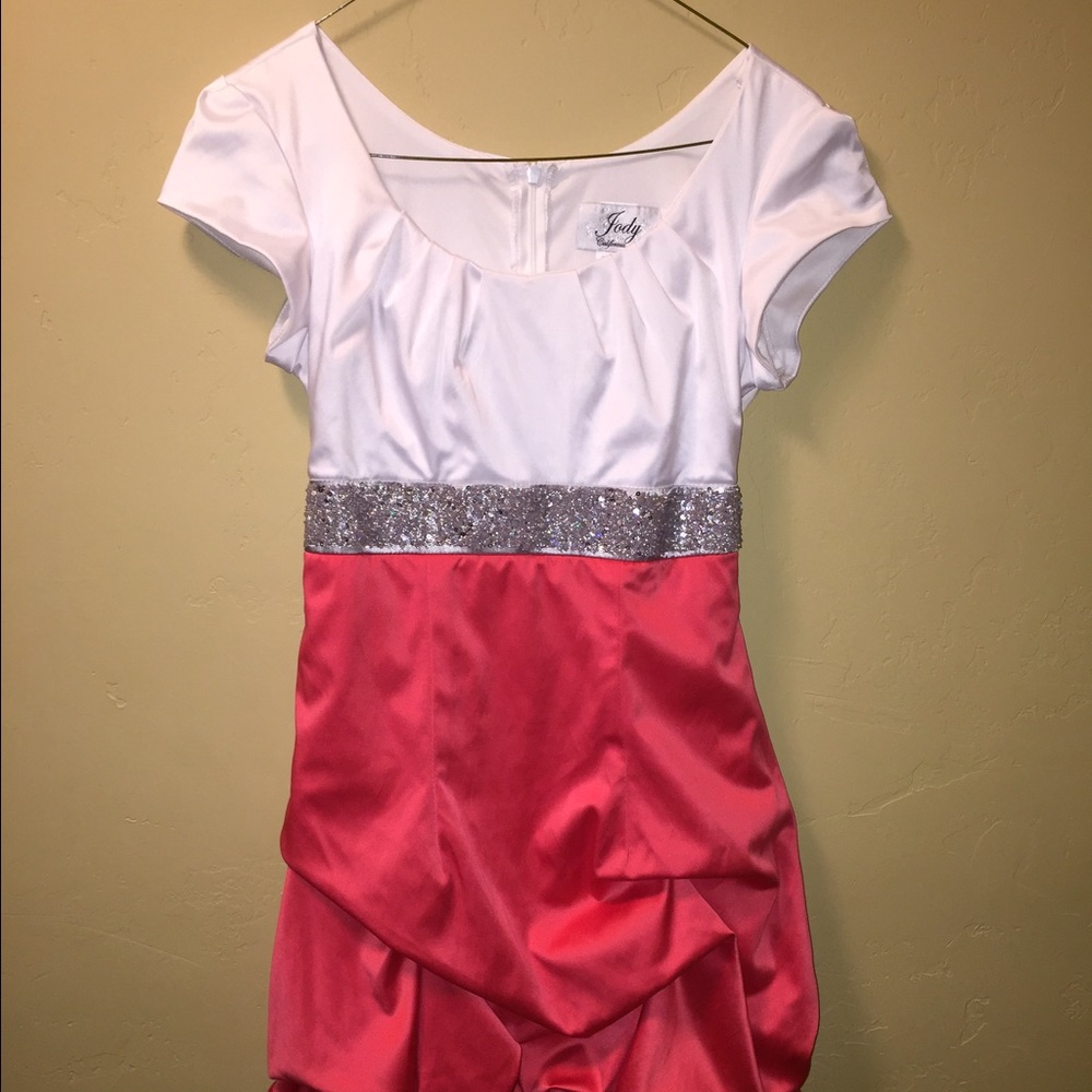 Prom Dress - Picture 2 of 5