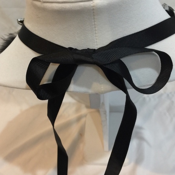 💎Feather gem ribbon necklace 💎 🖤 - Picture 4 of 4