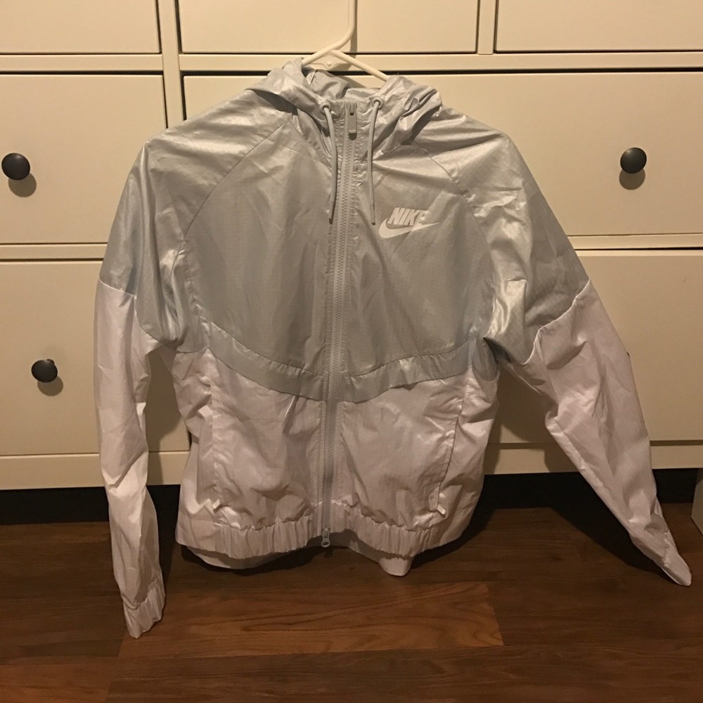 Nike windbreaker