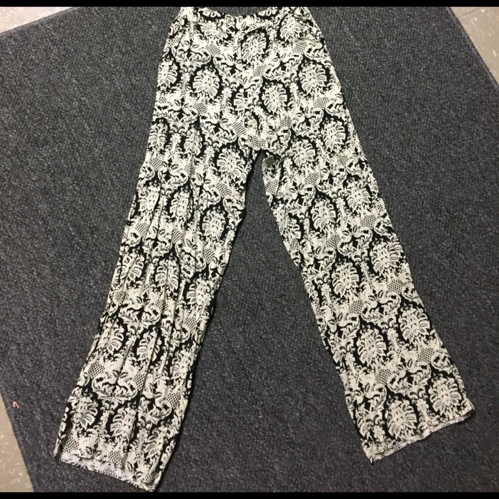 Patterned palazzo pants