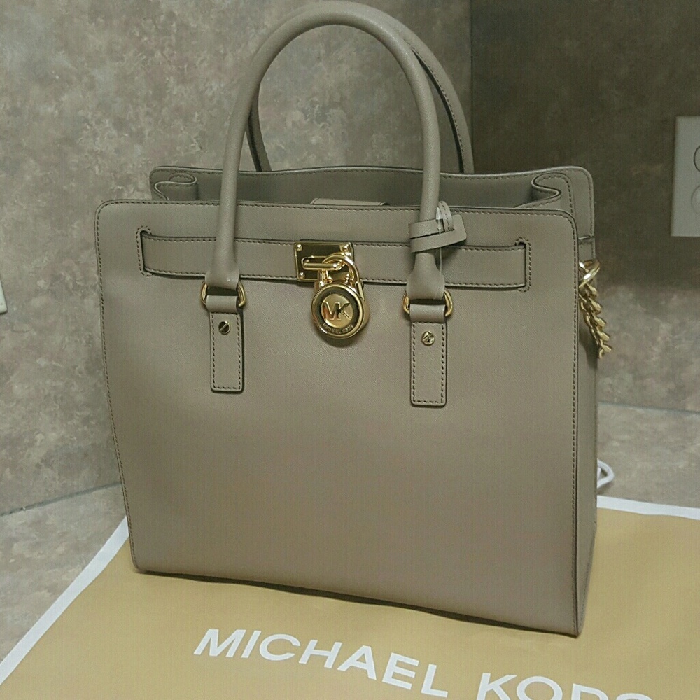 Michael Kors Hamilton Saffiano Large Tote