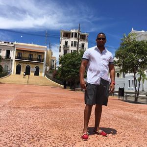 Meet your Posher, Omari