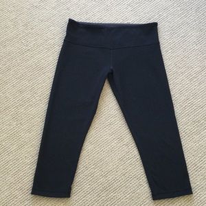 Lululemon reversible capri leggings