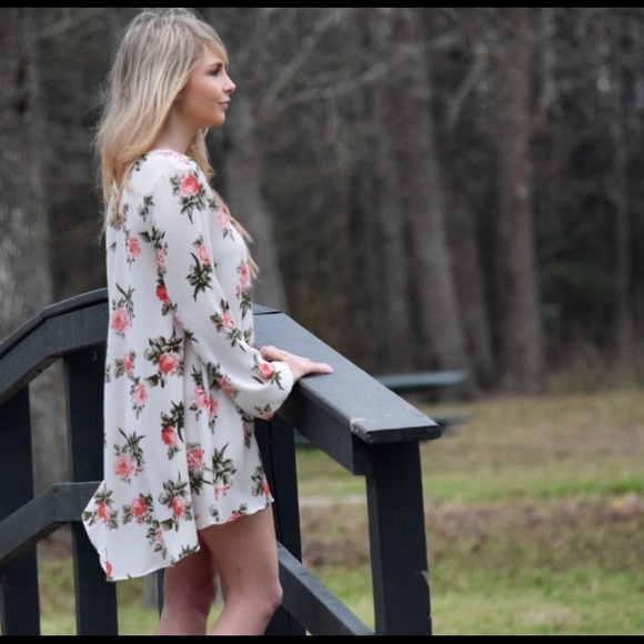 Floral tunic - Picture 2 of 3