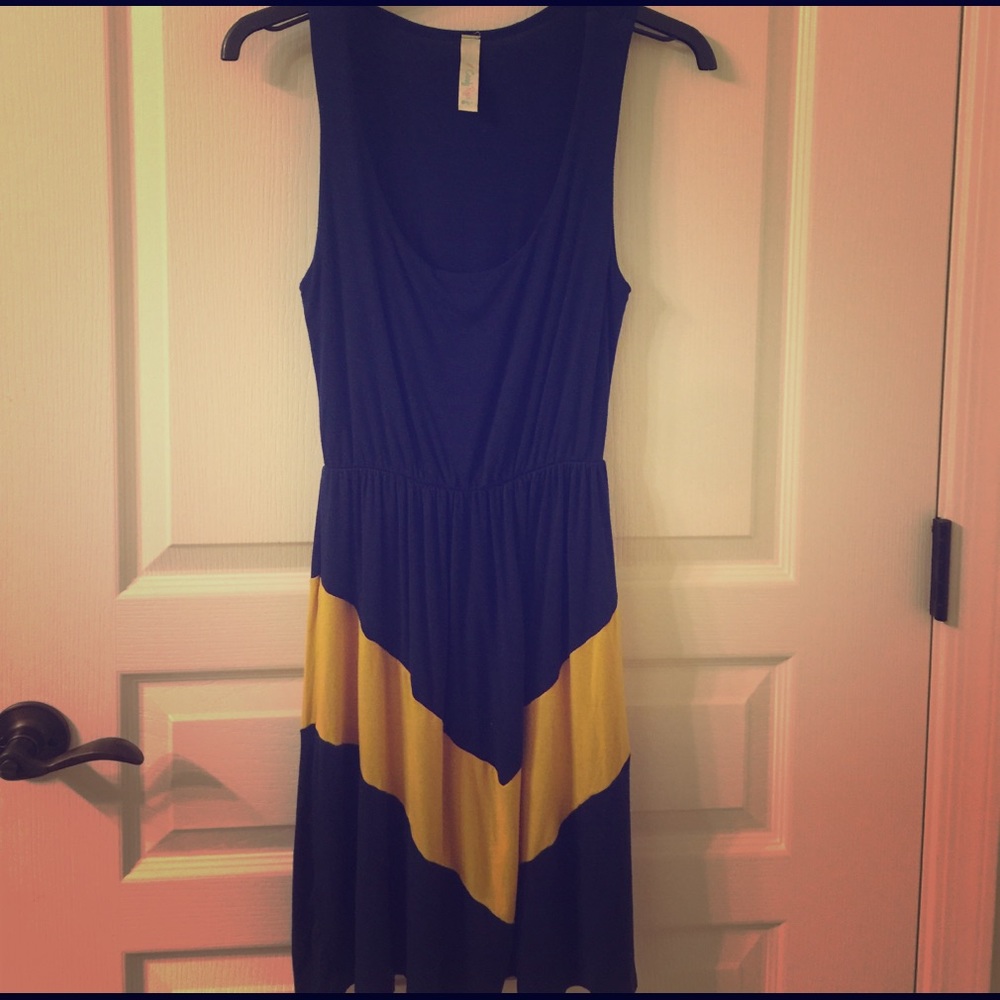 Cute sailor type dress! Size M sale**** 30***