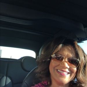 Meet your Posher, Shelley