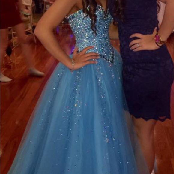 Mori Lee gown worn one day 5 hours - Picture 6 of 6