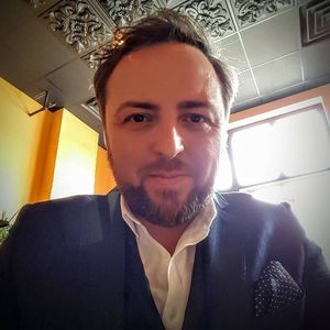 Meet your Posher, Michael