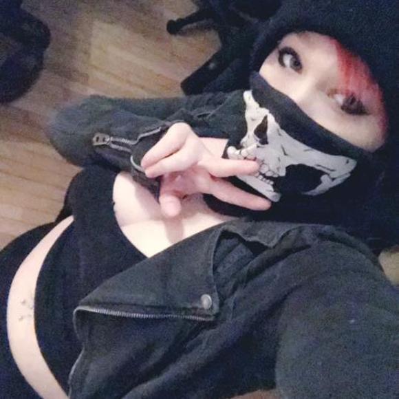 Meet your Posher, Avery - Picture 1 of 1