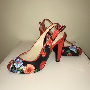 ⭐️SALE⭐️ LINEA PAOLO Slingback Floral Heels