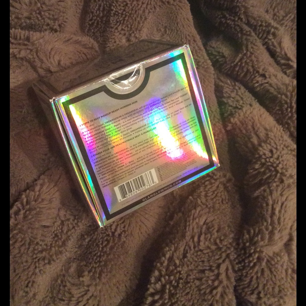 Glam Glow✨✨ - Picture 3 of 4