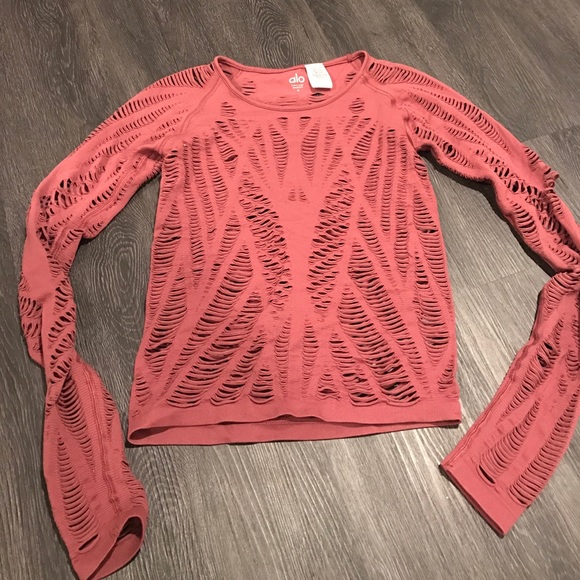 alo yoga wanderer long sleeve