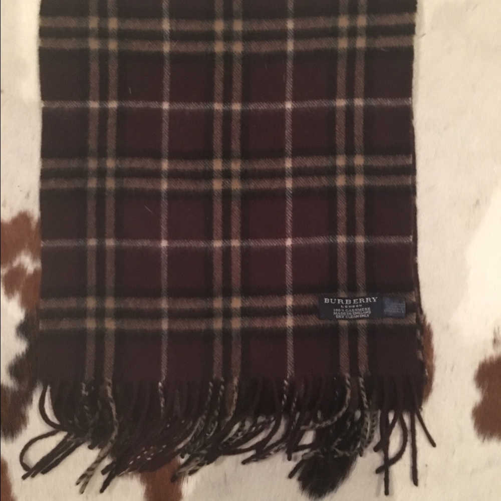 Burberry brown 100% Cashmere Novacheck scarf
