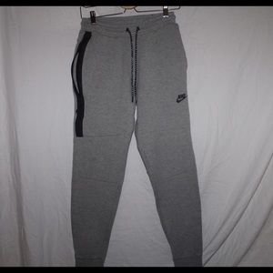 nike joggers fitted
