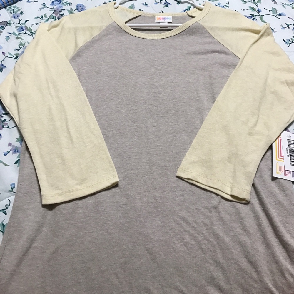 LuLaRoe Randy top m 3/4 sleeve baseball tee