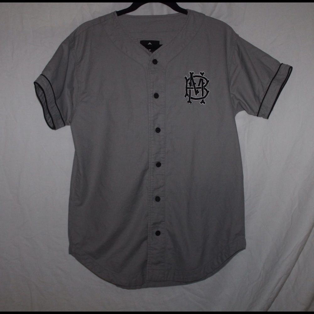 baseball tee