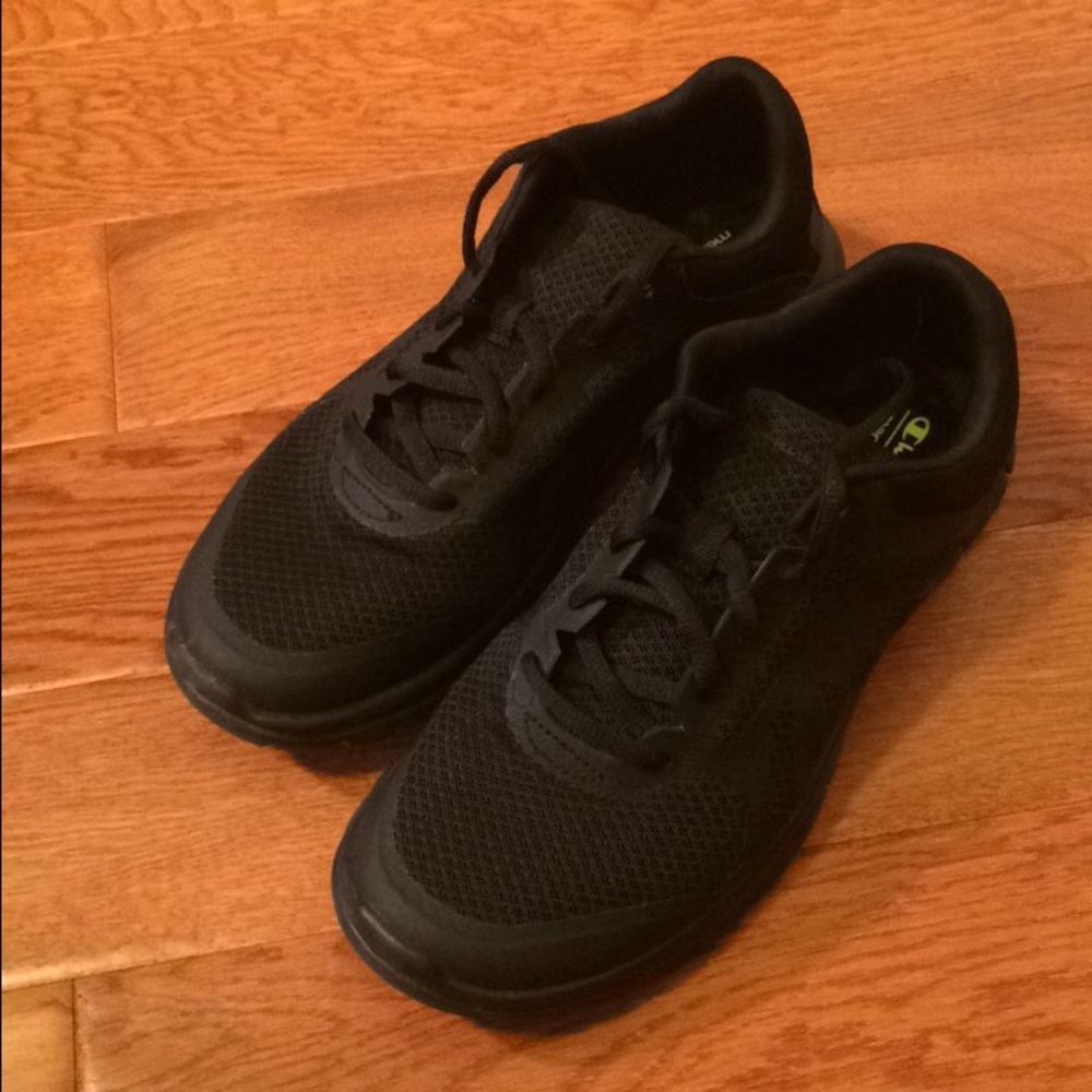 Black athletic shoes, never worn